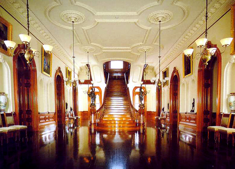 Iolani Palace grand stairway