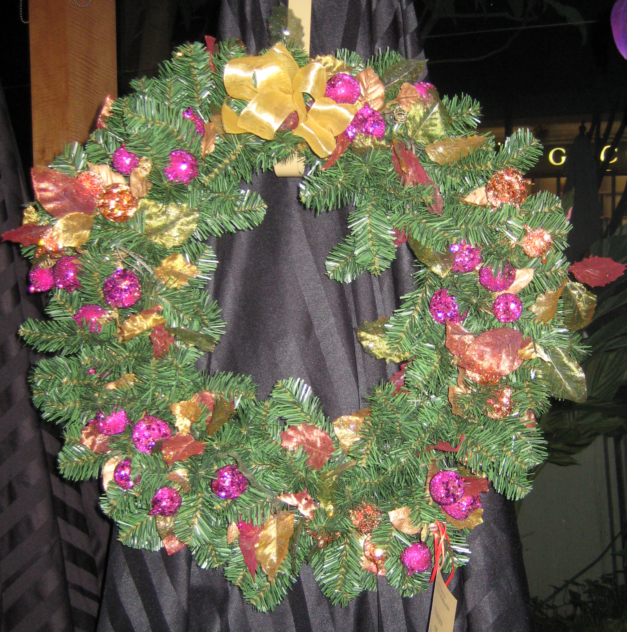 Holiday wreath idea