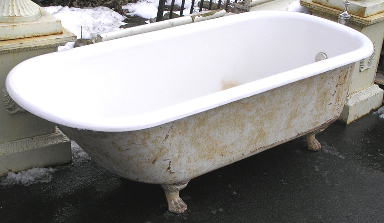 Antique clawfoot tub