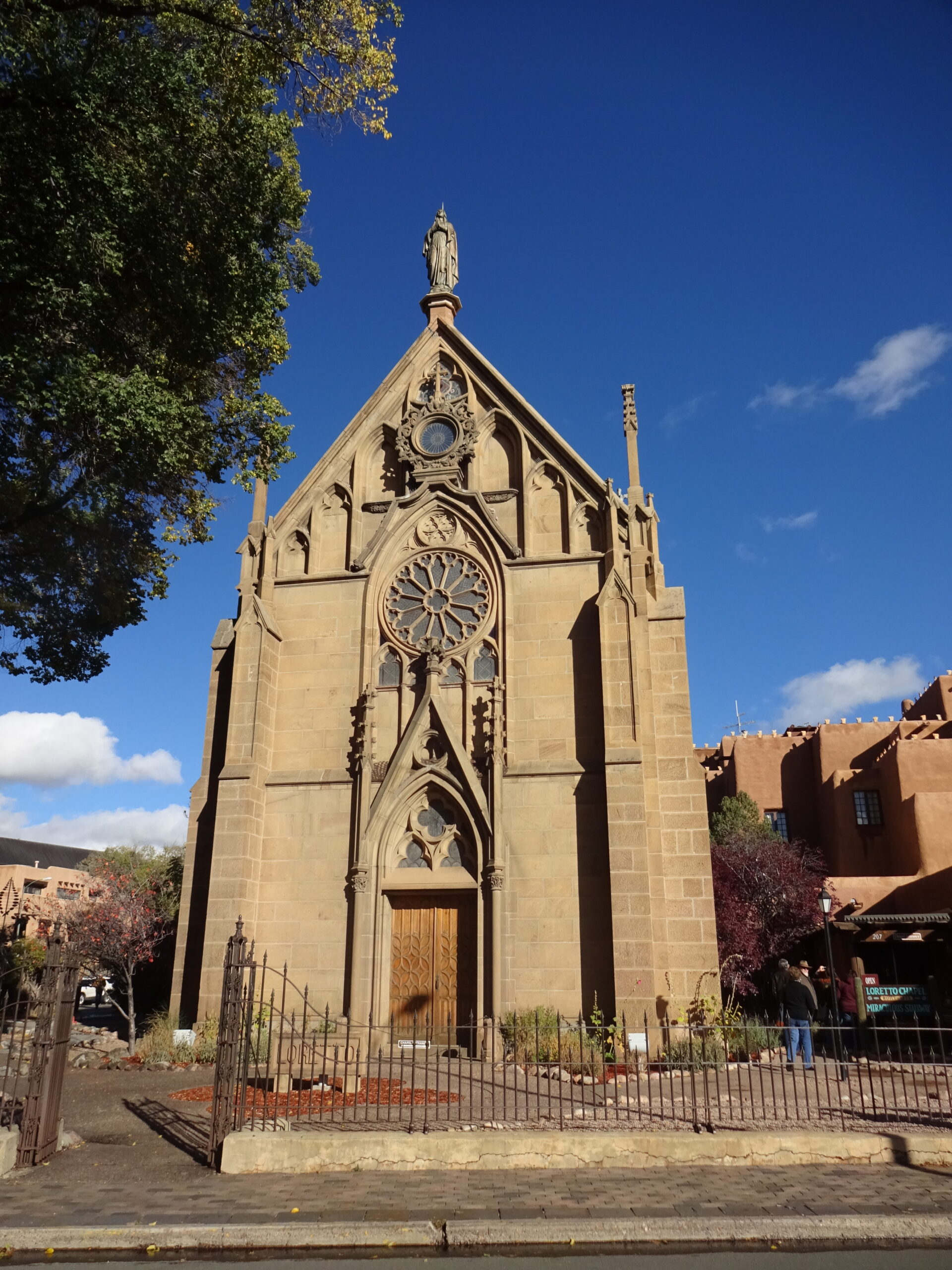 Old Santa Fe Trail stands the Loretto Chapel.