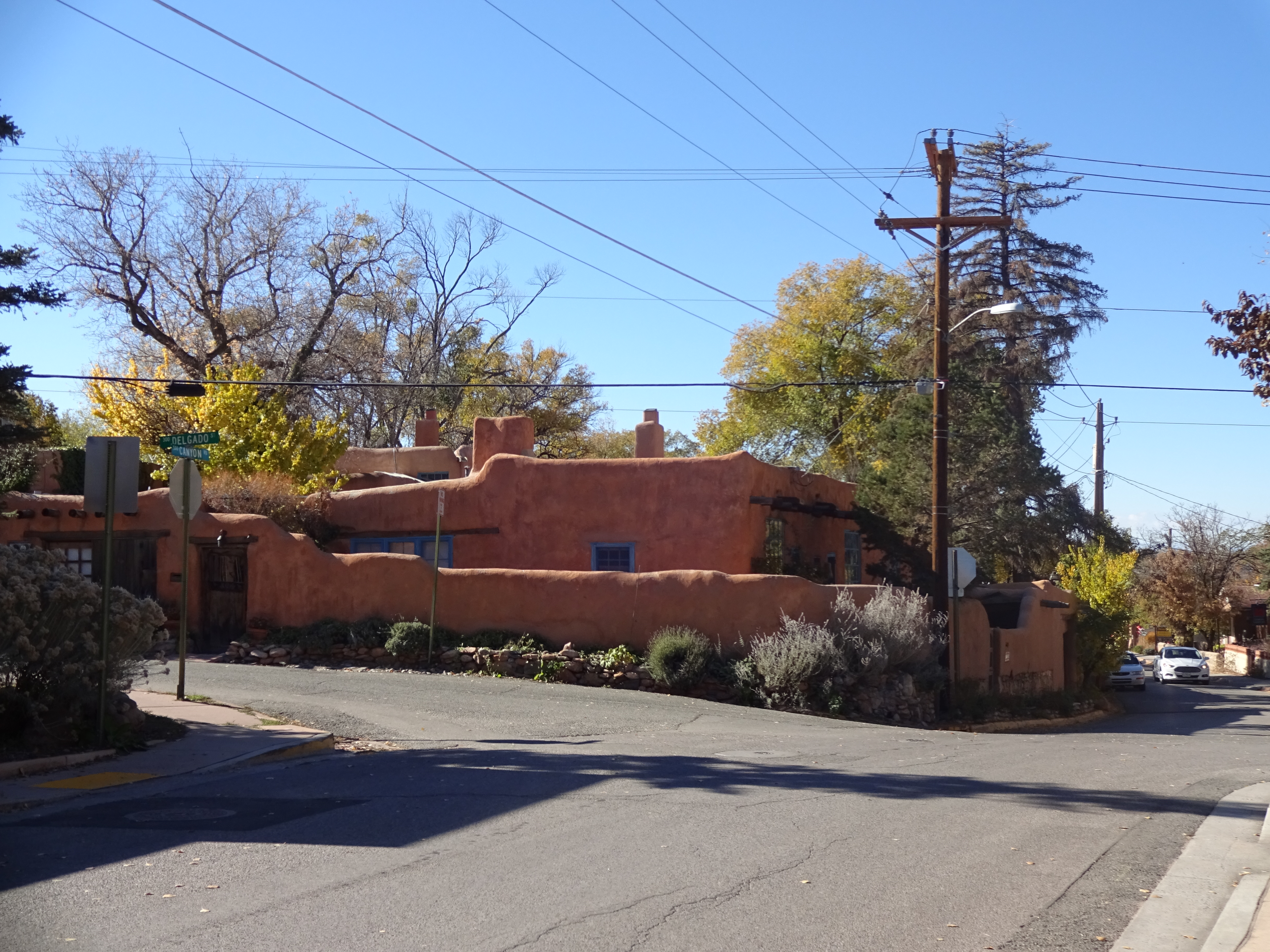 Santa Fe Pueblo architecture