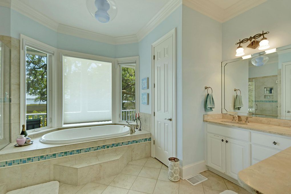 Steer clear of these 6 bath design trends