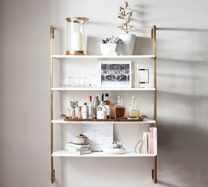 Uncluttered shelves